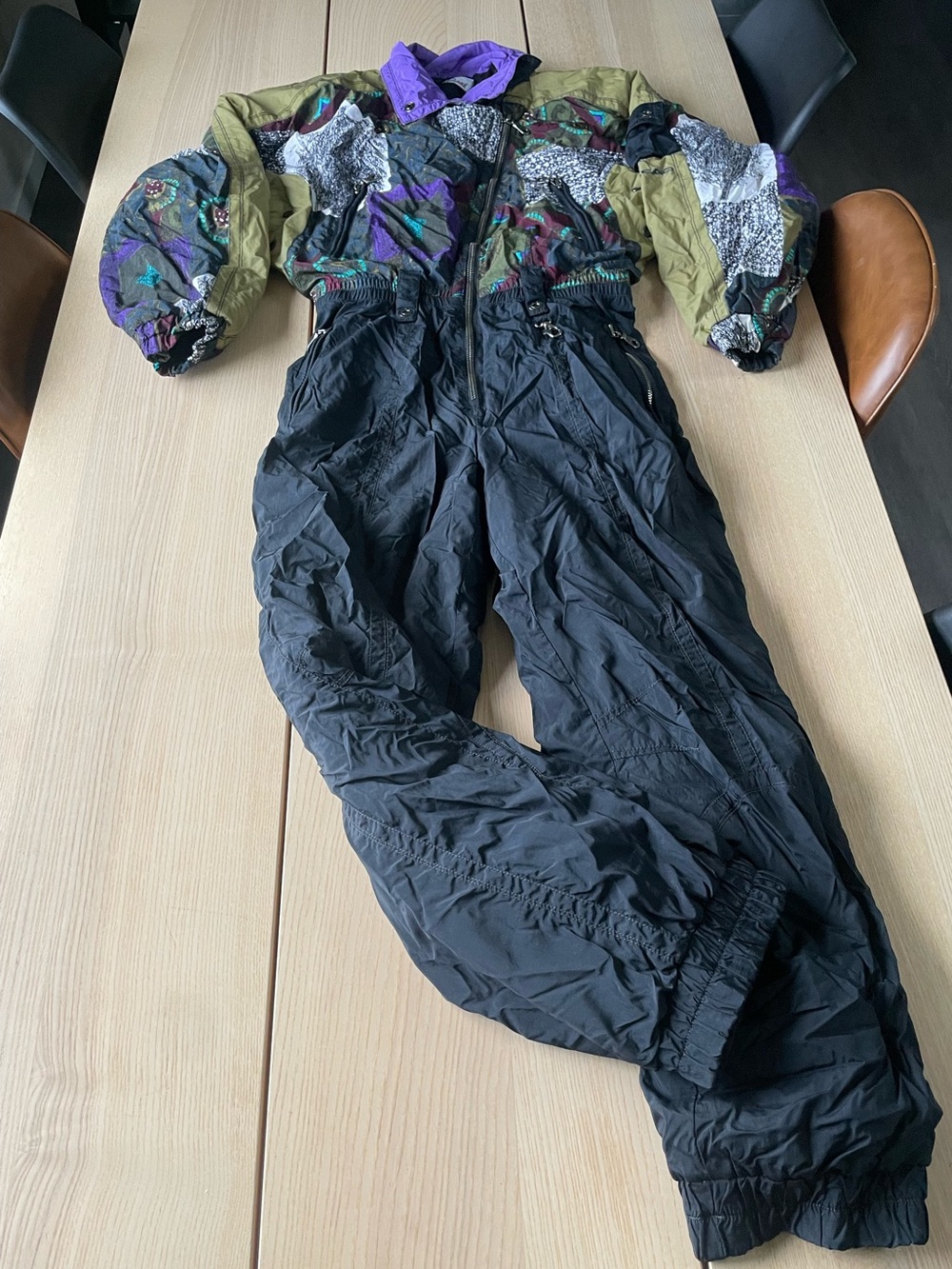 Vintage 90’s Ski Suit womens size medium, medium ladies retro one piece ski suit